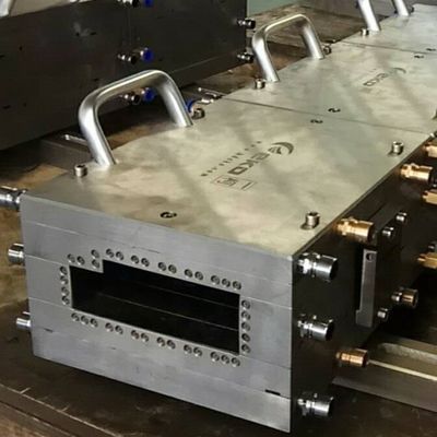 Внутреннее оформление WPC дверной рамы Форма в 3Cr17 материала для индивидуальных размеров