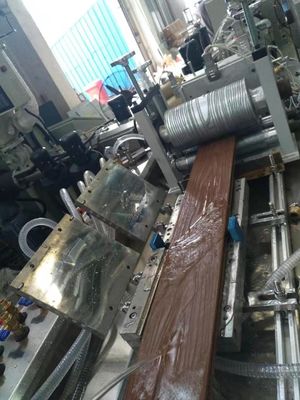 Машина для изготовления профилей из двойного винта из пластика PE WPC для 150-200 кг/ч