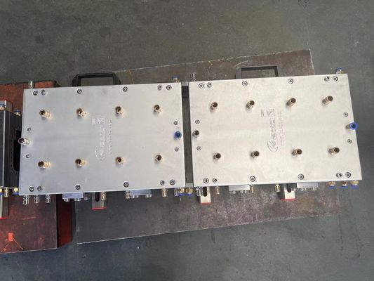 1 Кавматическая серебряная WPC дверная экструзионная форма для дверной рамки экструзионной производственной линии