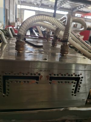 Две полости серебряной экструзионной формы для формирования UPVC дверной рамы и серебряного покрытия
