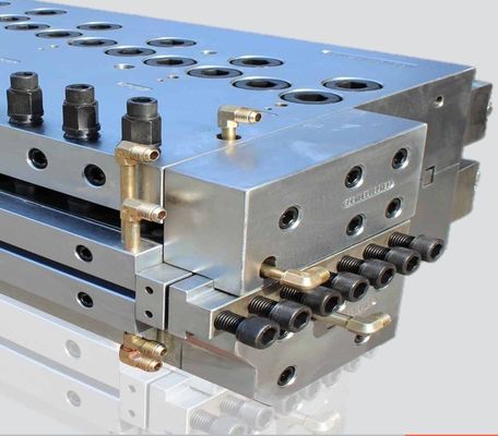 CAD-проектированный электрический нагреватель ПВХ пенополистирольной пластины экструзионная форма с двойным манифолдом