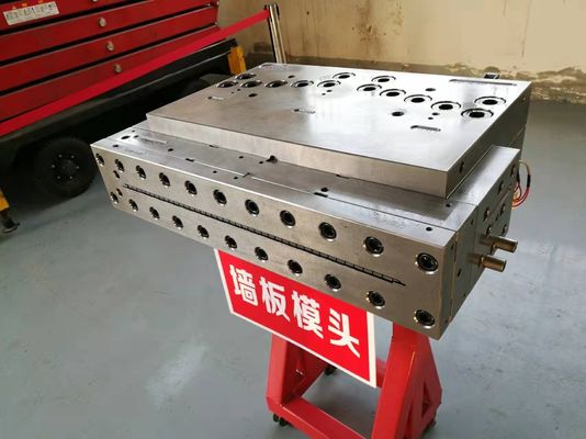Серебряная стеклянная панель из WPC 800 мм и формы для клеток из ПВХ с режимом формирования формы экструзионной формы
