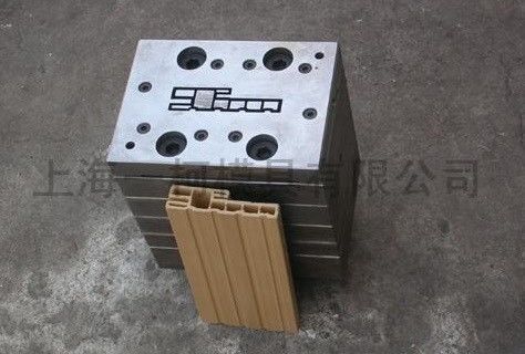 Усовершенствованная электропластировка полировка экструзионная форма для PVC окна и дверные профили